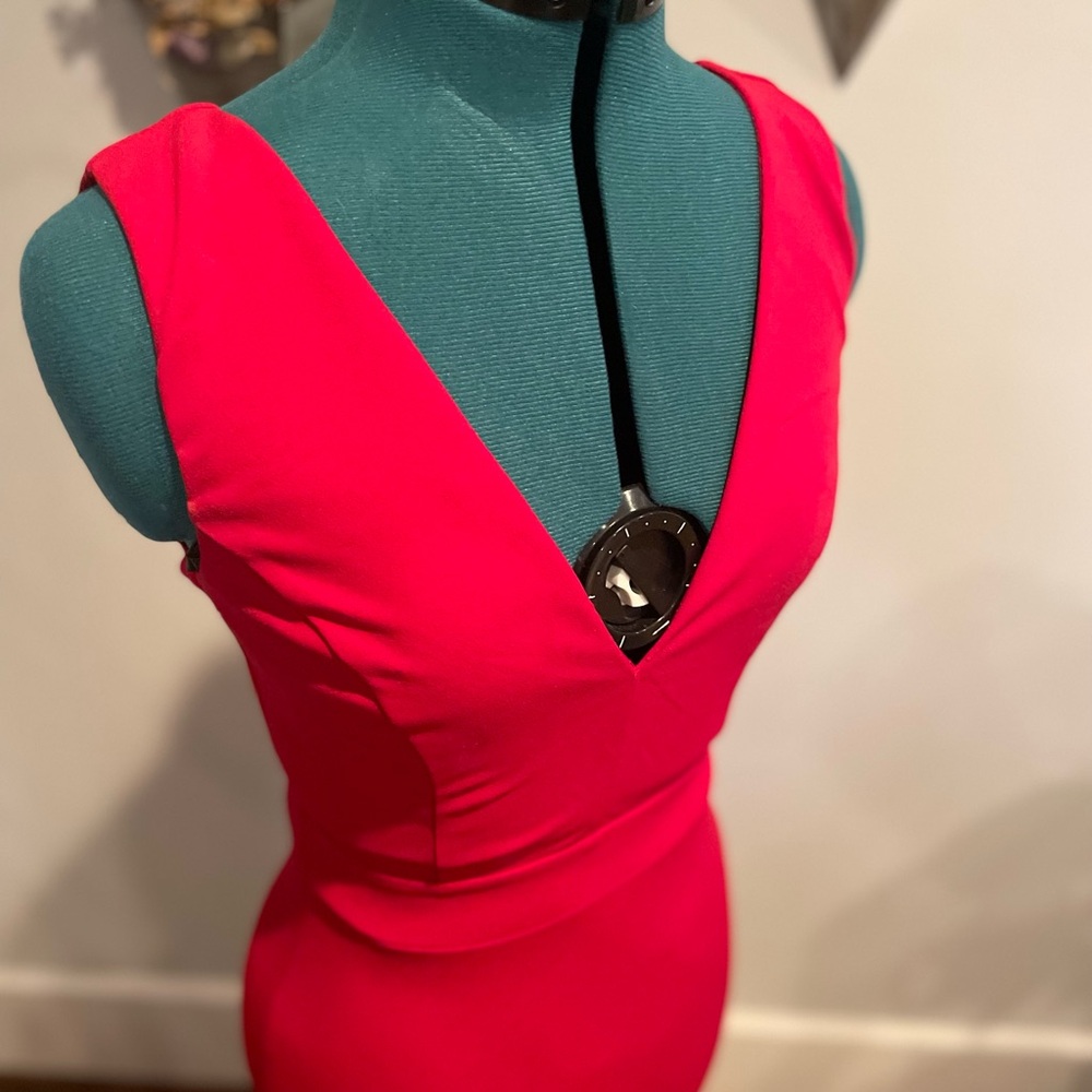 Windsor Elegant Red Formal Dress - Picture 2 of 6